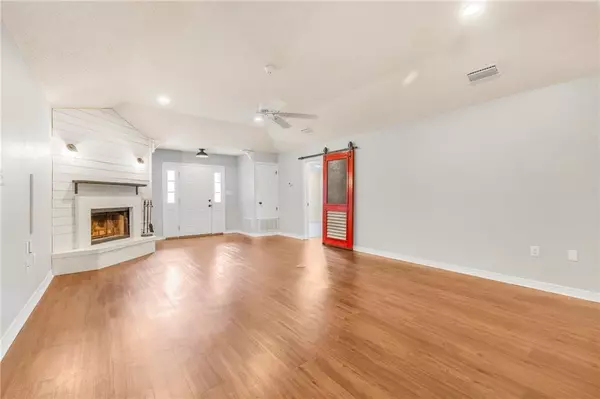 Daphne, AL 36526,140 Hope DR