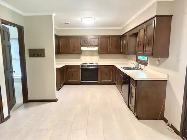 Mobile, AL 36693,2344 Huffman DR W