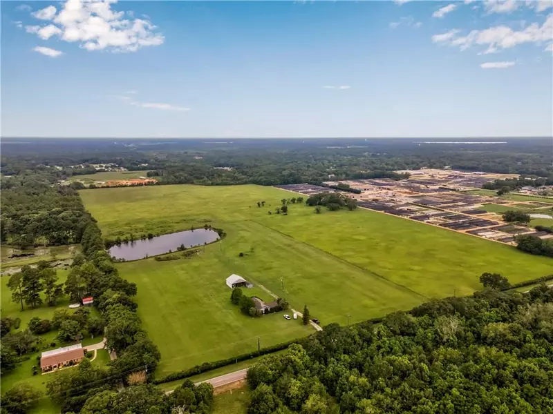 10120 Padgett Switch RD, Irvington, AL 36544