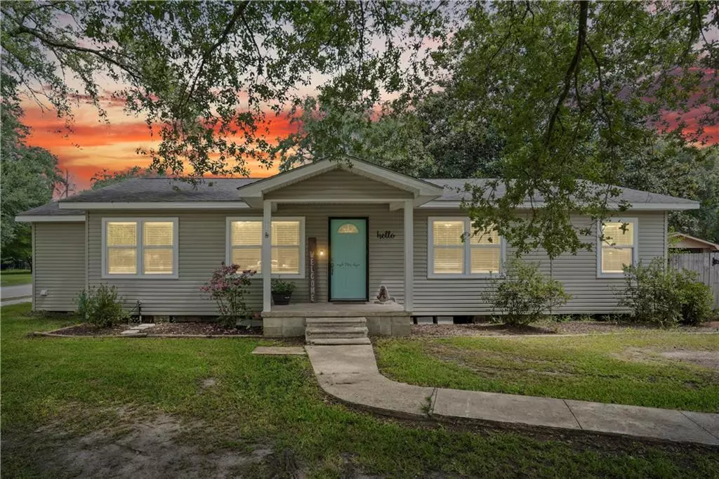 Saraland, AL 36571,704 3rd AVE