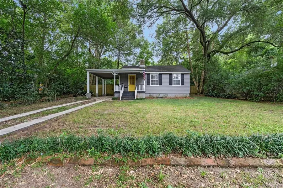 324 Azalea CIR W, Mobile, AL 36608