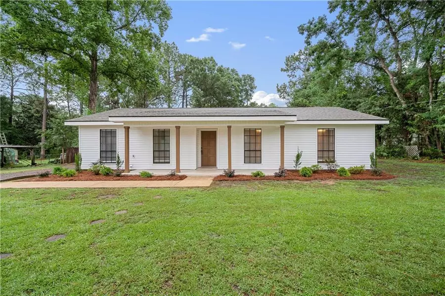 9743 Howells Ferry RD, Semmes, AL 36575