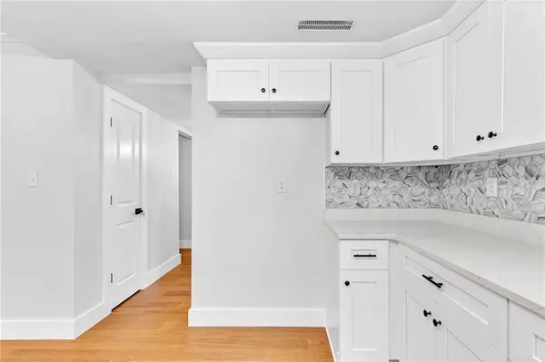 Mobile, AL 36608,3715 Conway DR S