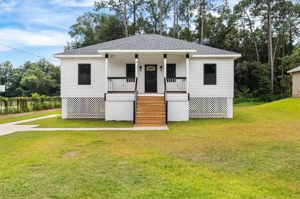 111 Bethel Forest DR S, Saraland, AL 36571