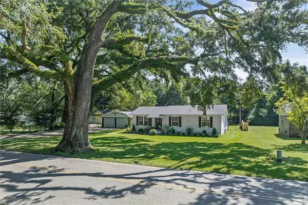 Satsuma, AL 36572,5396 Hartley RD