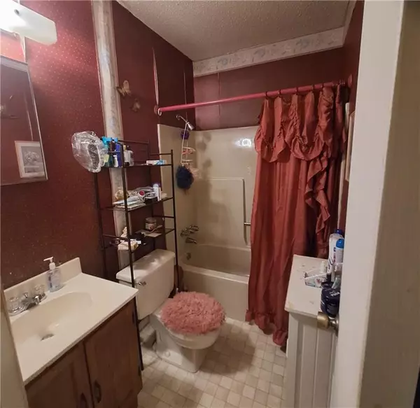 Mobile, AL 36610,513 Petain ST W