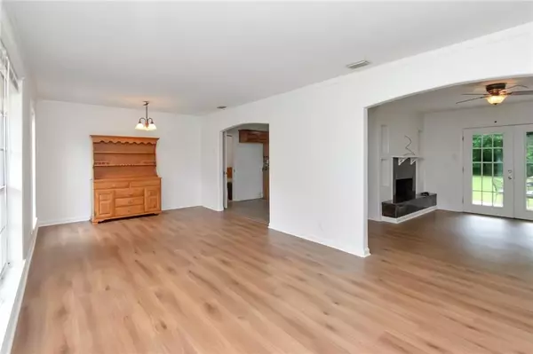 Theodore, AL 36582,6840 Highmont DR