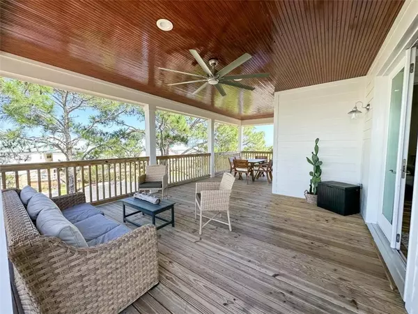 Dauphin Island, AL 36528,206 Arias CT