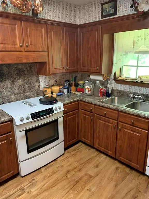 Mobile, AL 36582,7480 Theodore Dawes RD