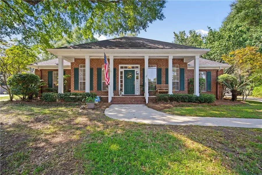 7525 Labrador CT, Mobile, AL 36695