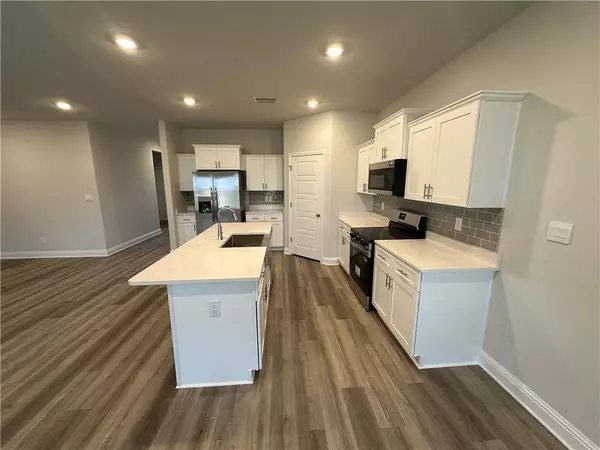 Mobile, AL 36695,7324 Hawkins Manor S