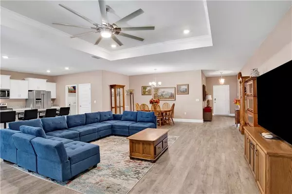 Fairhope, AL 36532,697 Calibre ST