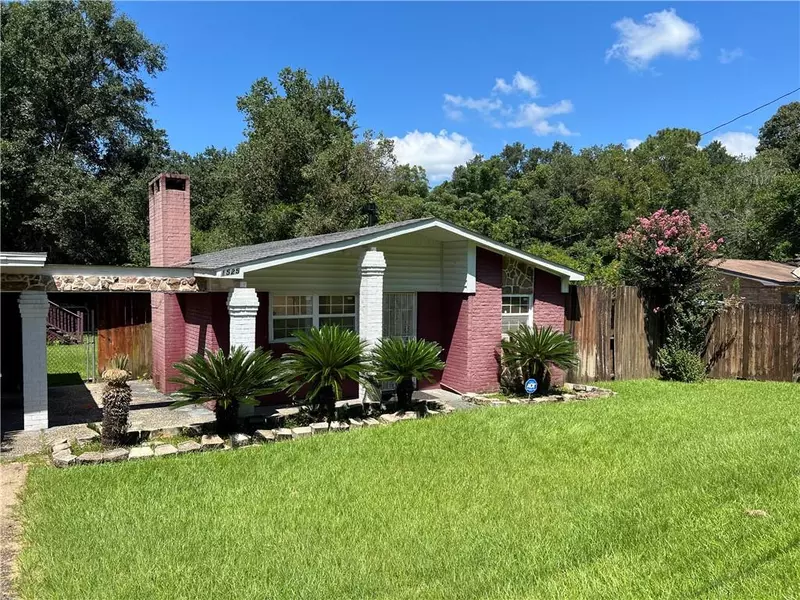 1525 Orchard DR W, Mobile, AL 36618