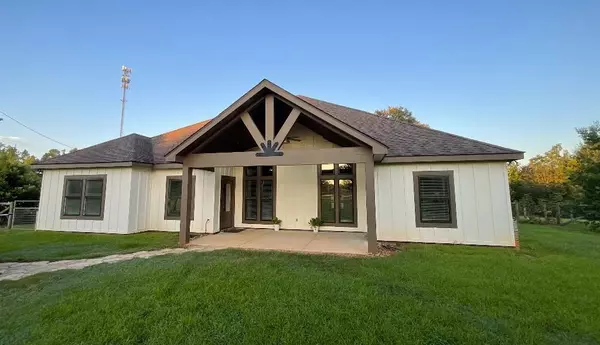 Semmes, AL 36575,3900 Illinois ST