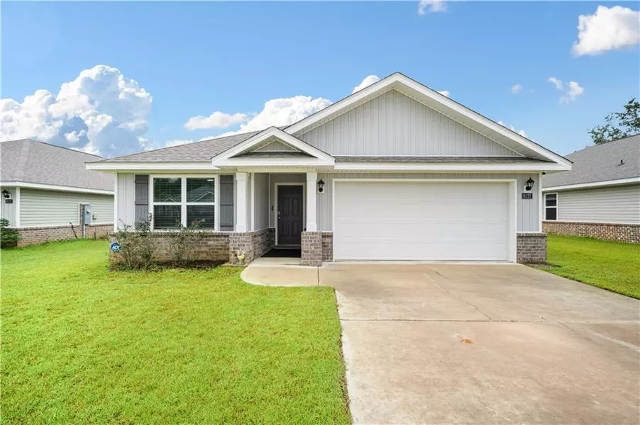 6127 Stream Bank DR, Mobile, AL 36582