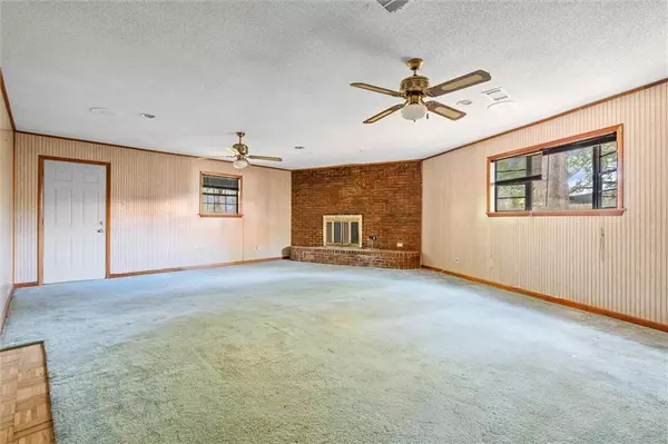 Mobile, AL 36618,1644 Princess Helen RD W