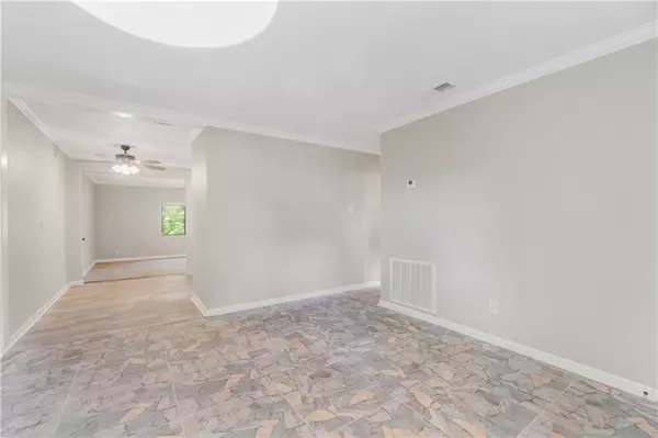 Theodore, AL 36582,7520 Oak DR W