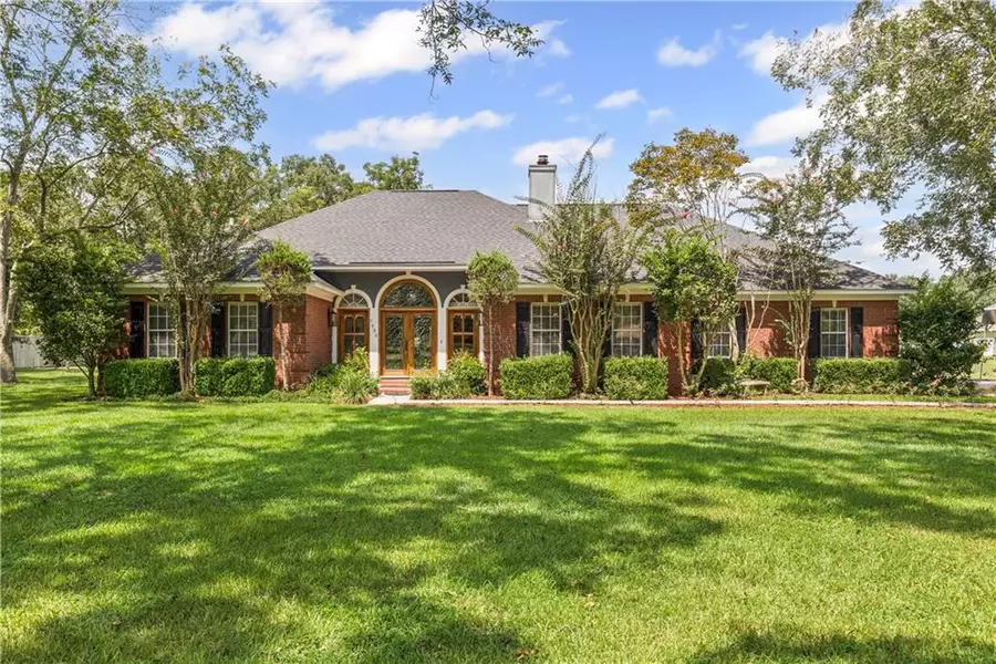 7630 Deakle LN, Irvington, AL 36544