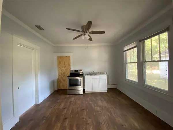 Mobile, AL 36617,400 Short St Charles AVE