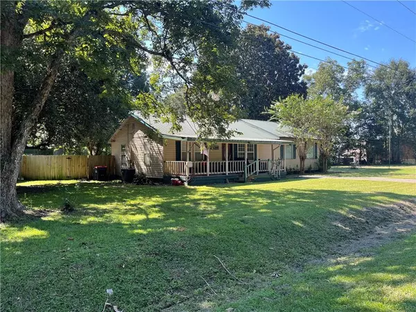 Mobile, AL 36695,9555 Jeff Hamilton RD