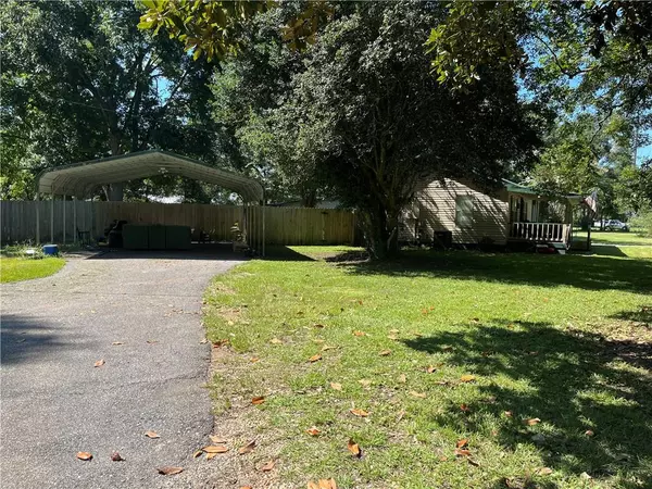 Mobile, AL 36695,9555 Jeff Hamilton RD
