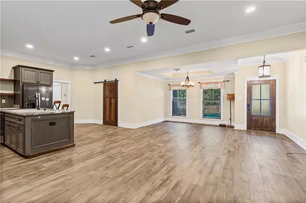 Eight Mile, AL 36613,5156 Sweetbriar LN