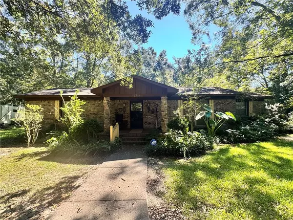 7695 Bowers LN, Theodore, AL 36582