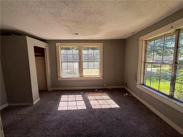 Prichard, AL 36610,523 Singleton ST