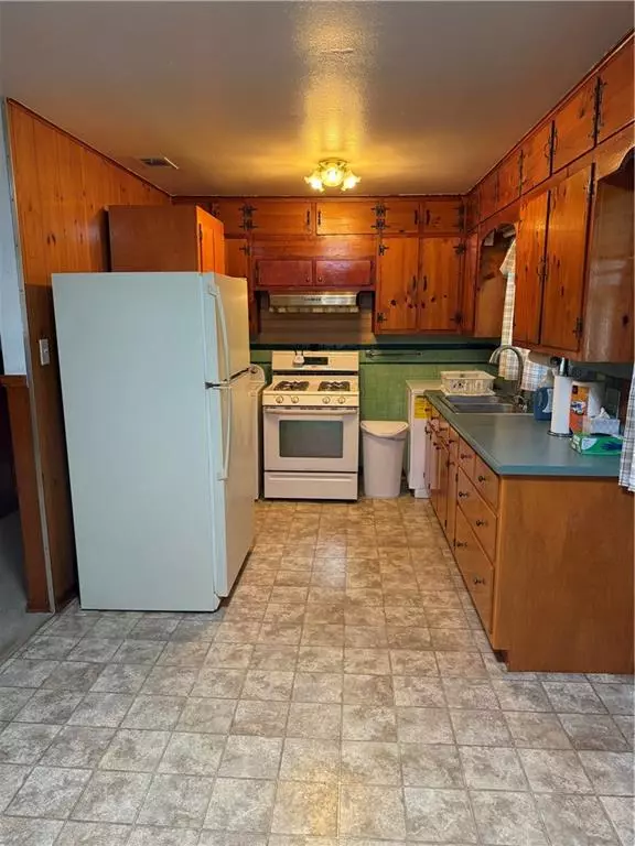 Theodore, AL 36582,8025 Huber RD