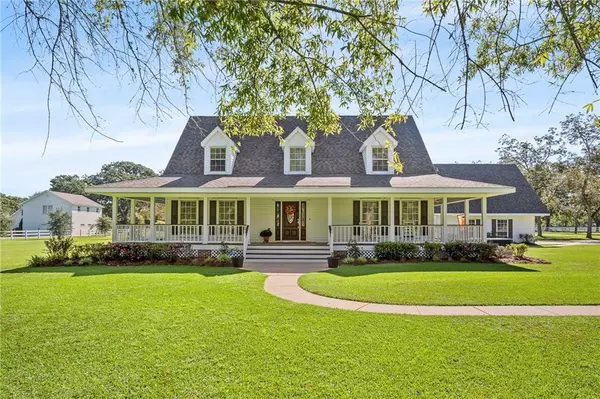 12655 Dominion DR, Fairhope, AL 36532