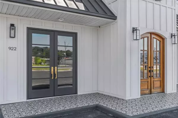 Saraland, AL 36571,922 Saraland BLVD S