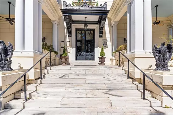 Mobile, AL 36604,960 Government ST #C