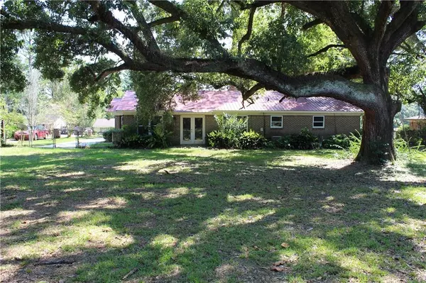 Mobile, AL 36693,5924 Couton DR