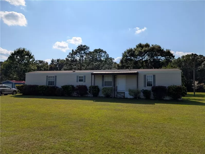 8357 Bennett RD W, Grand Bay, AL 36541