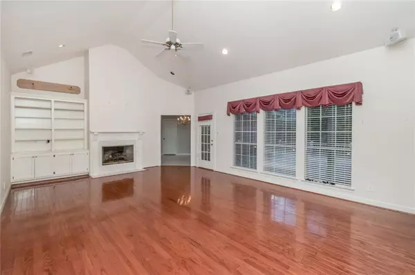 Mobile, AL 36609,1112 Sutton CT