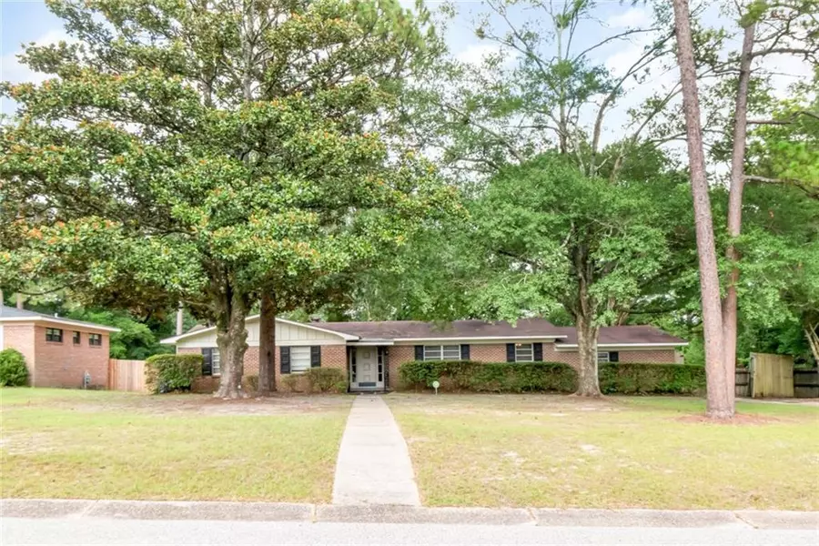 1004 Heidi ST, Mobile, AL 36608