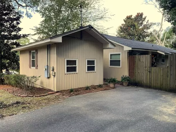 Mobile, AL 36608,3515 Spring Hill AVE