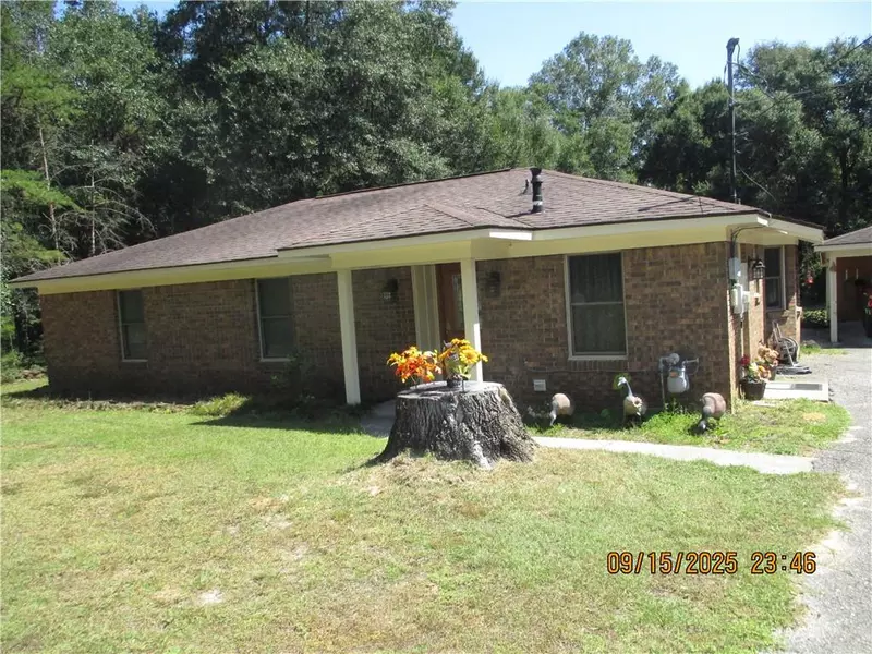 3362 Lacoste RD, Mobile, AL 36618