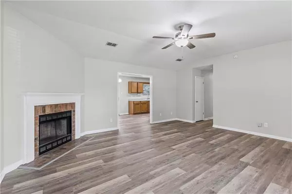 Mobile, AL 36608,811 Royal Woods DR W