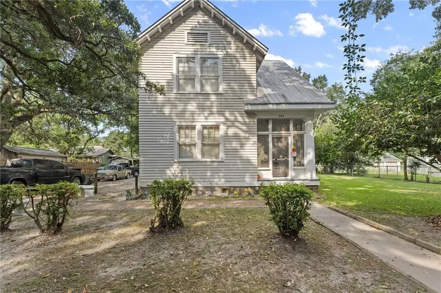 207 6th ST, Chickasaw, AL 36611