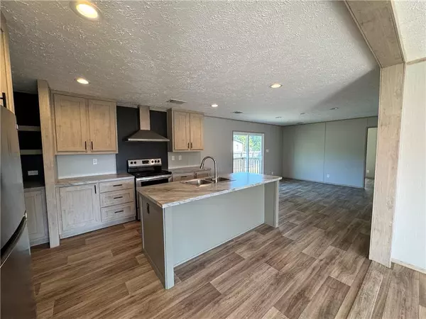 Irvington, AL 36544,8644 Mitchell DR