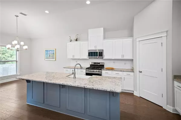 Fairhope, AL 36532,176 Ornate AVE