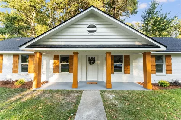 Mobile, AL 36608,1330 Lucerne DR