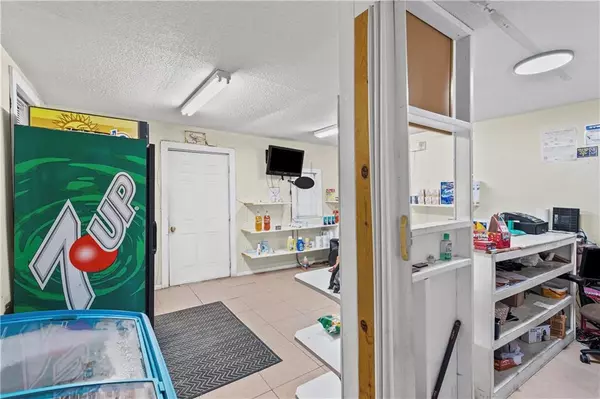 Eight Mile, AL 36613,6125 Spice Pond RD