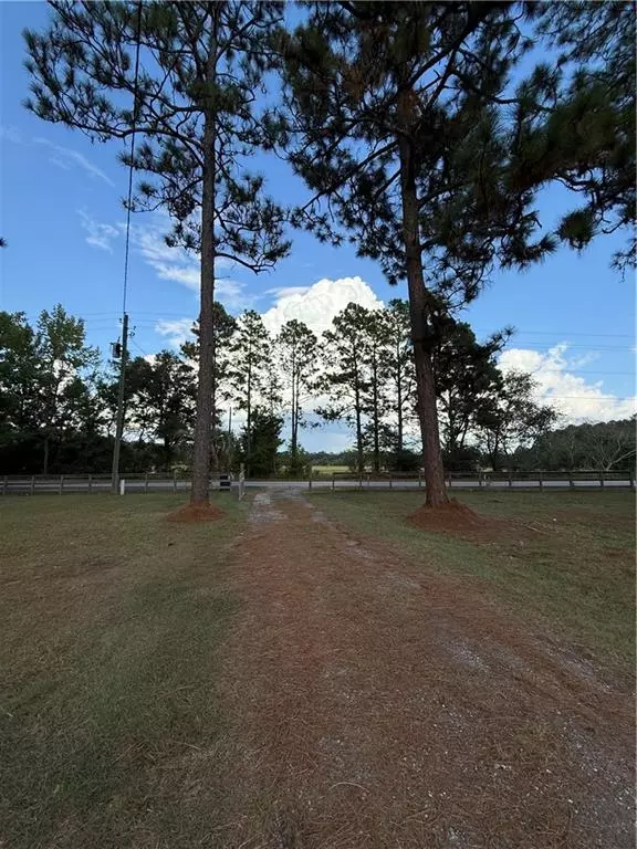 Chunchula, AL 36521,11235 Lott RD