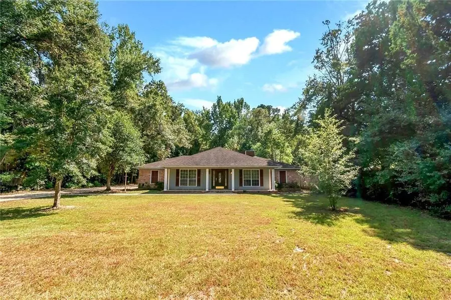 2713 Riverside DR, Mobile, AL 36605