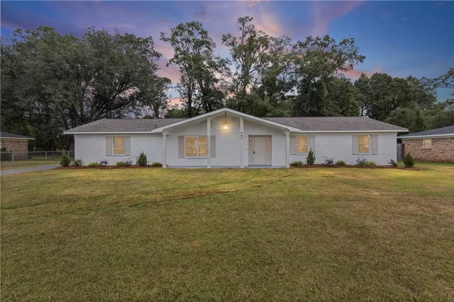 804 Myron AVE, Saraland, AL 36571