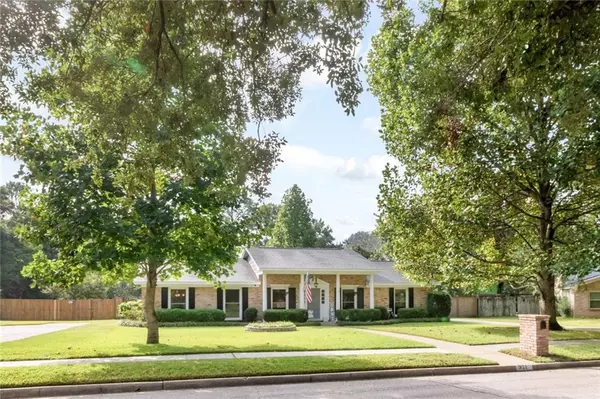Mobile, AL 36609,931 Regents DR