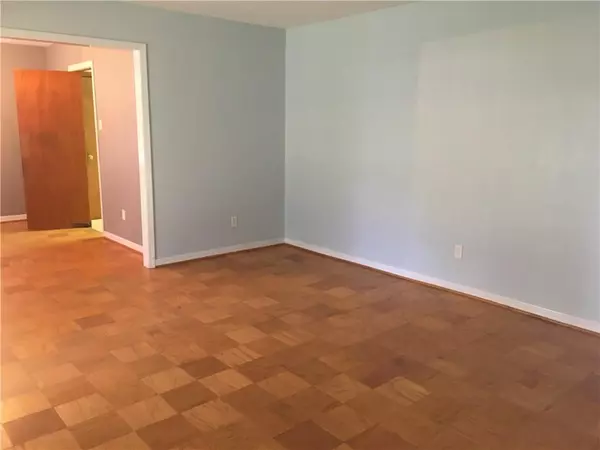 Mobile, AL 36608,5510 Gaillard DR