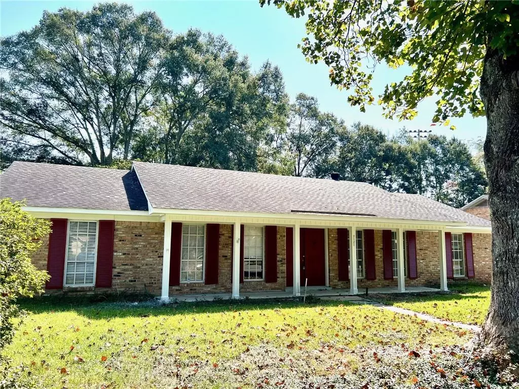 Mobile, AL 36609,2121 Woodhillcrest DR